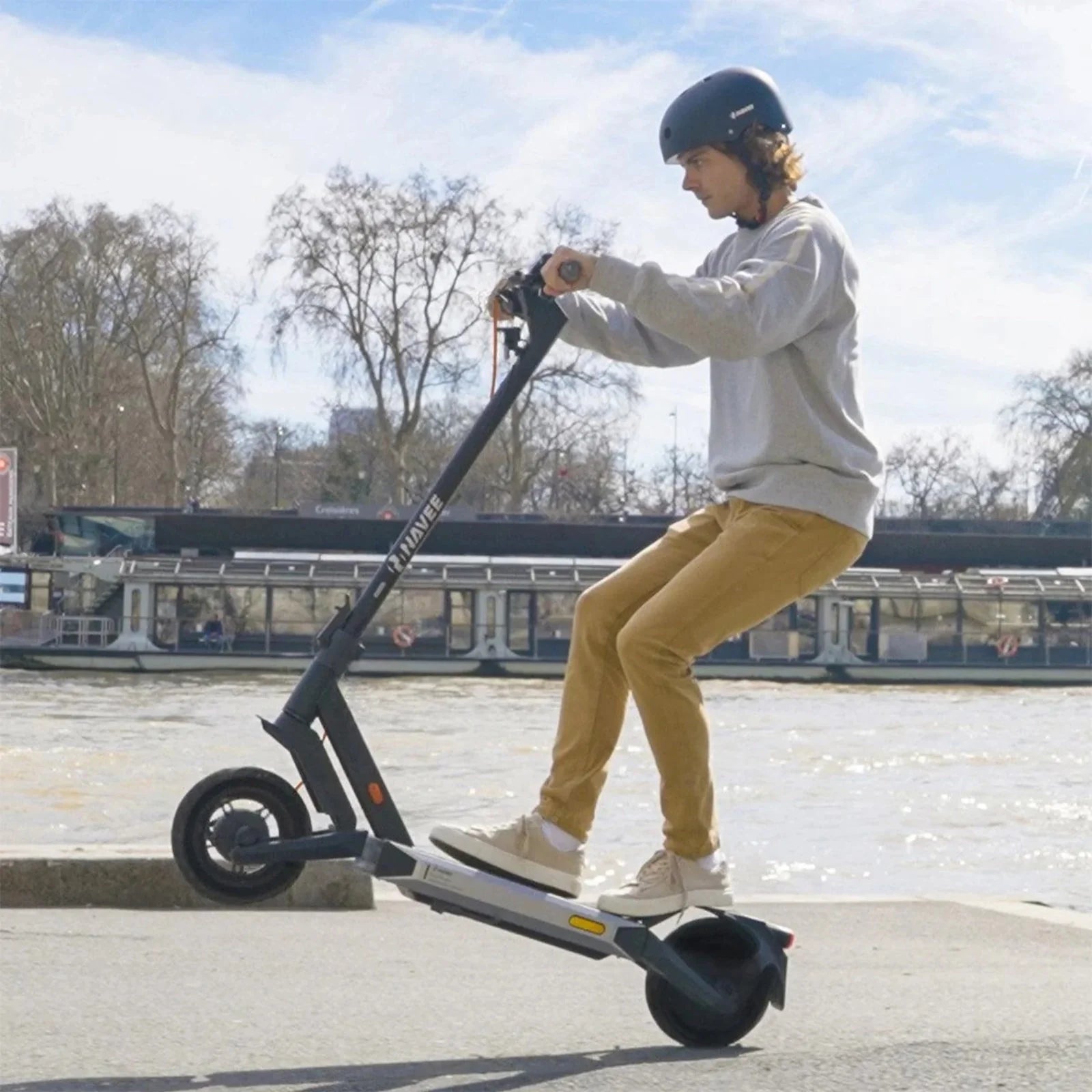 NAVEE S40